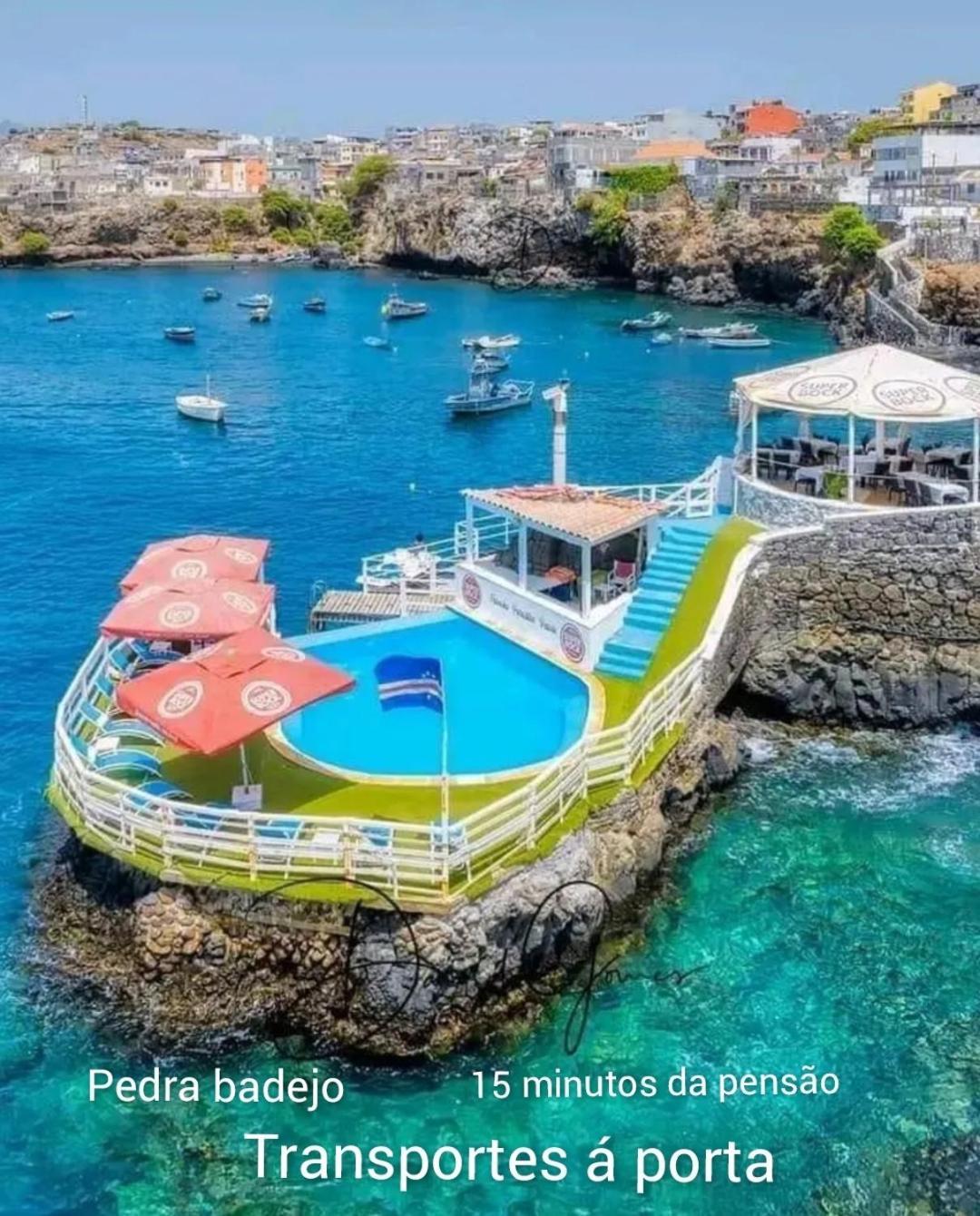 Pensao Simao & Julia Bed & Breakfast Orgaos Bagian luar foto