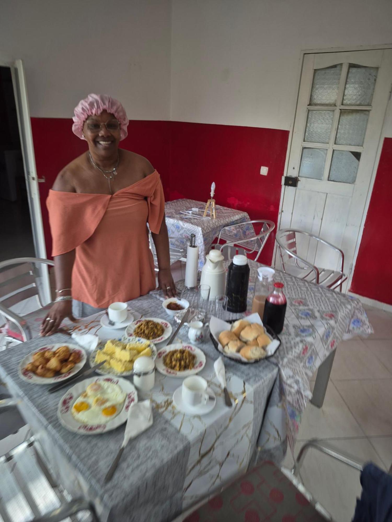 Pensao Simao & Julia Bed & Breakfast Orgaos Bagian luar foto